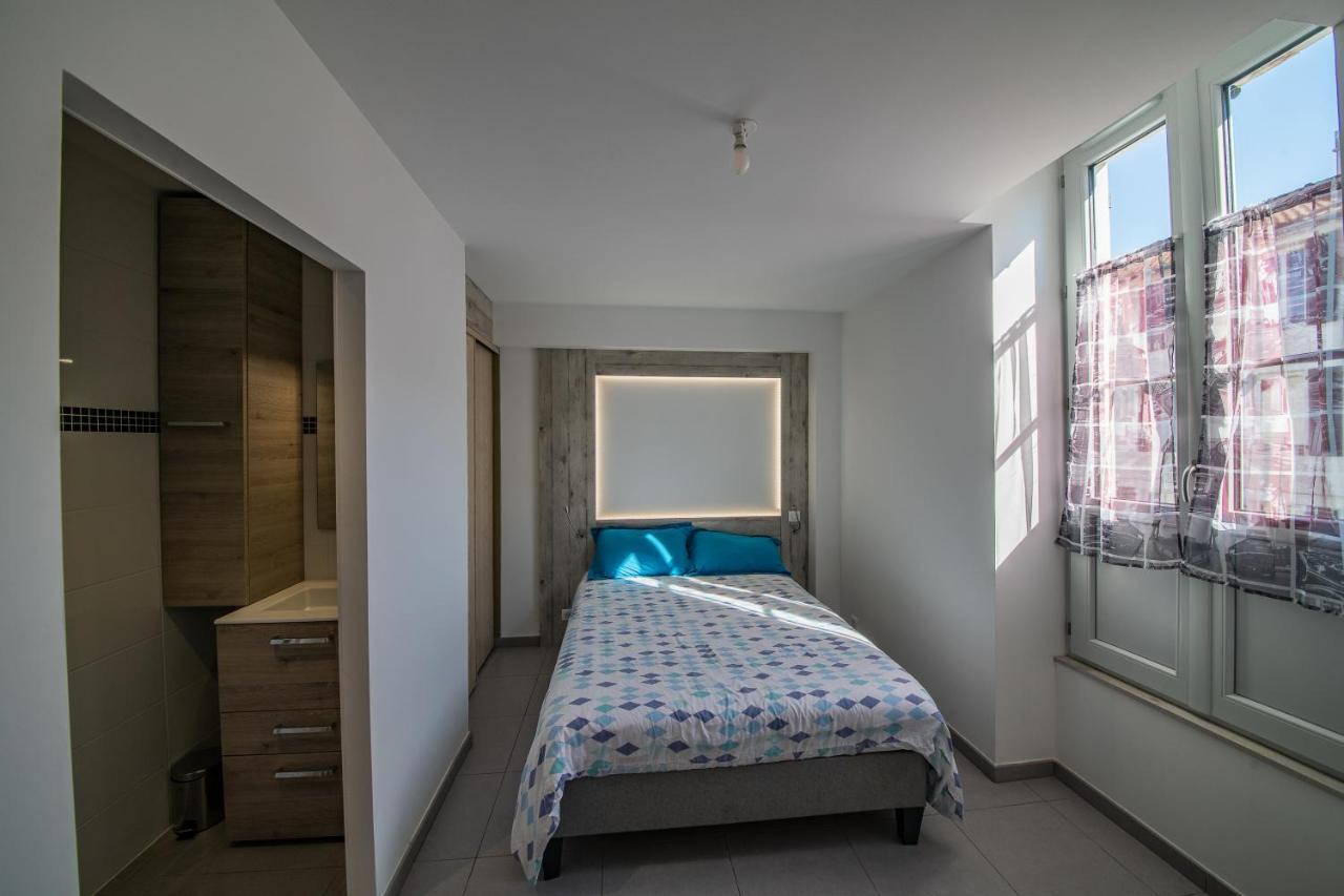 Du Large Apartment Bayonne Bagian luar foto